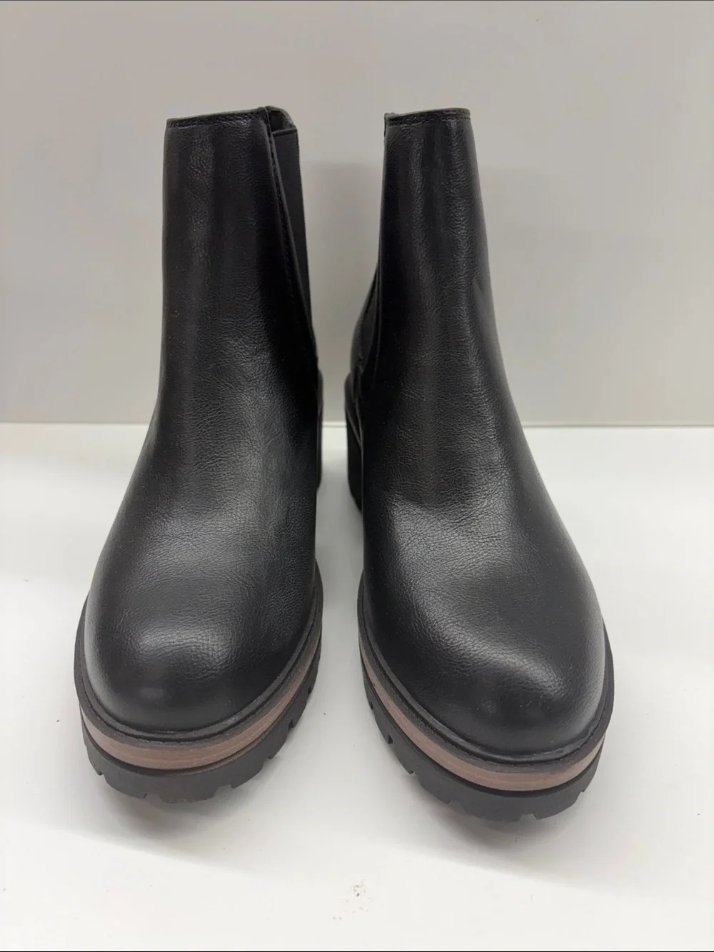 New MIA Sefi Chelsea Boot in Black Women’s size 8.5